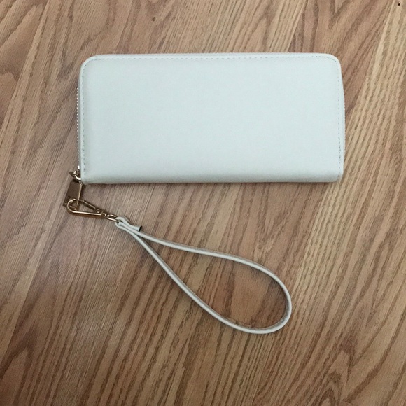 Wallet wristlet - Picture 1 of 2